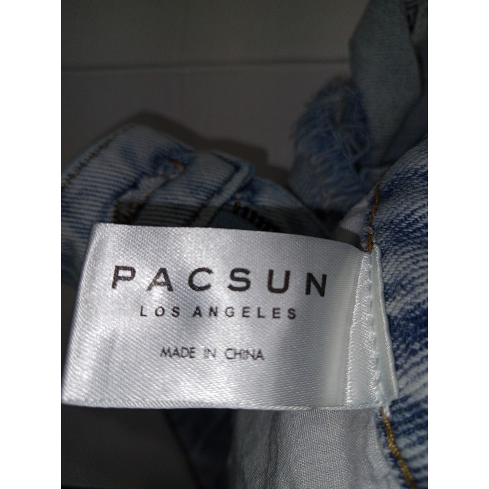 Pacsun women's ripped jeans shorts‎ size 28 - Picture 3 of 9